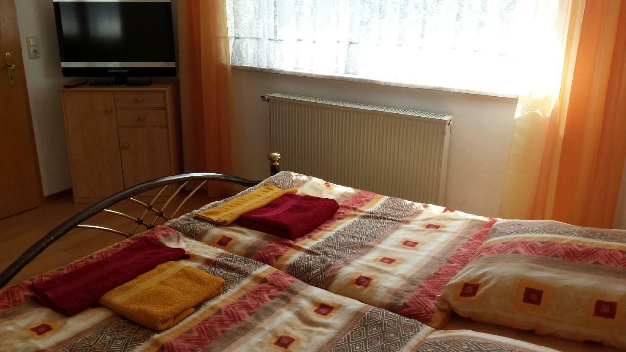 Ferienwohnung Baur Tussenhausen エクステリア 写真